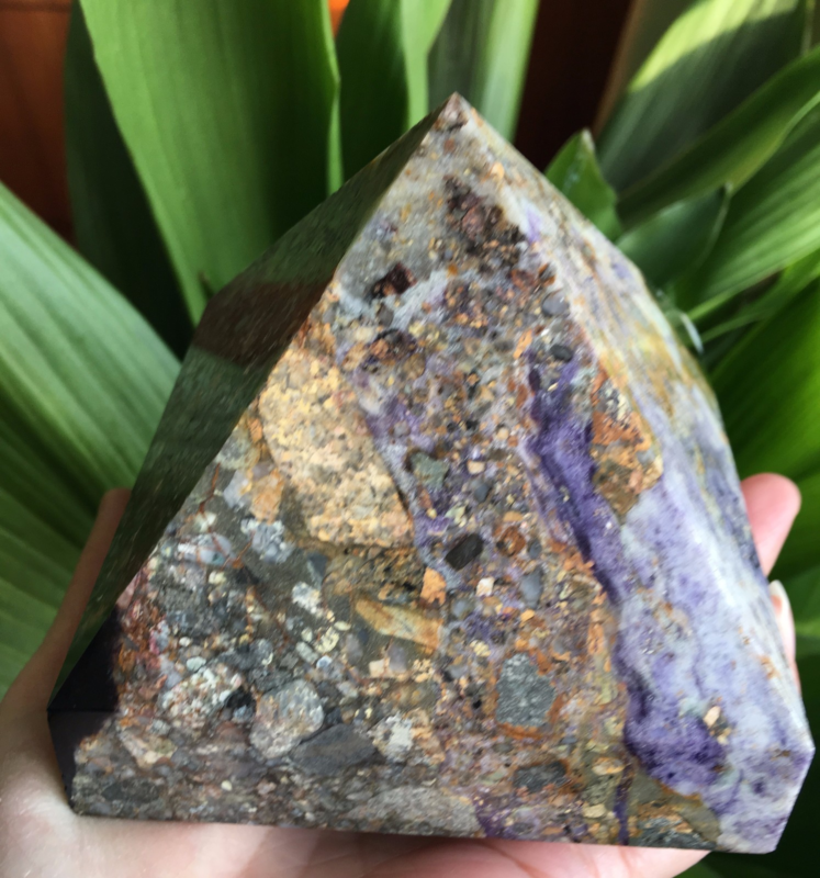 Natural  tourmaline&  fluorite&chalcopyrite& amethyst Crystal Gem Stone Pyramid