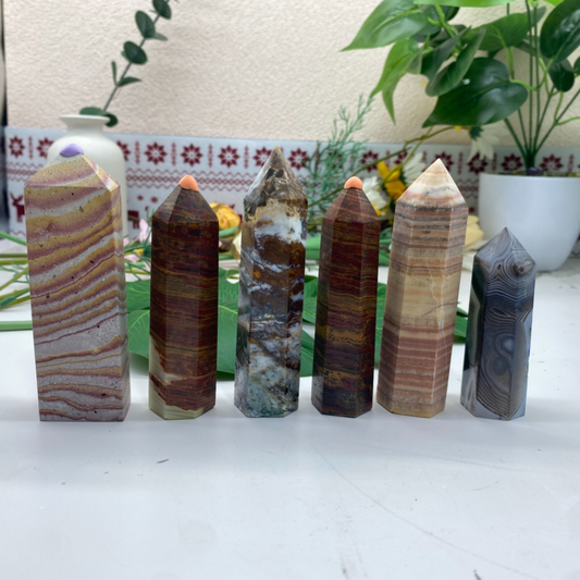 Total 562g Natural crystal mixed material tower beautiful color stunning