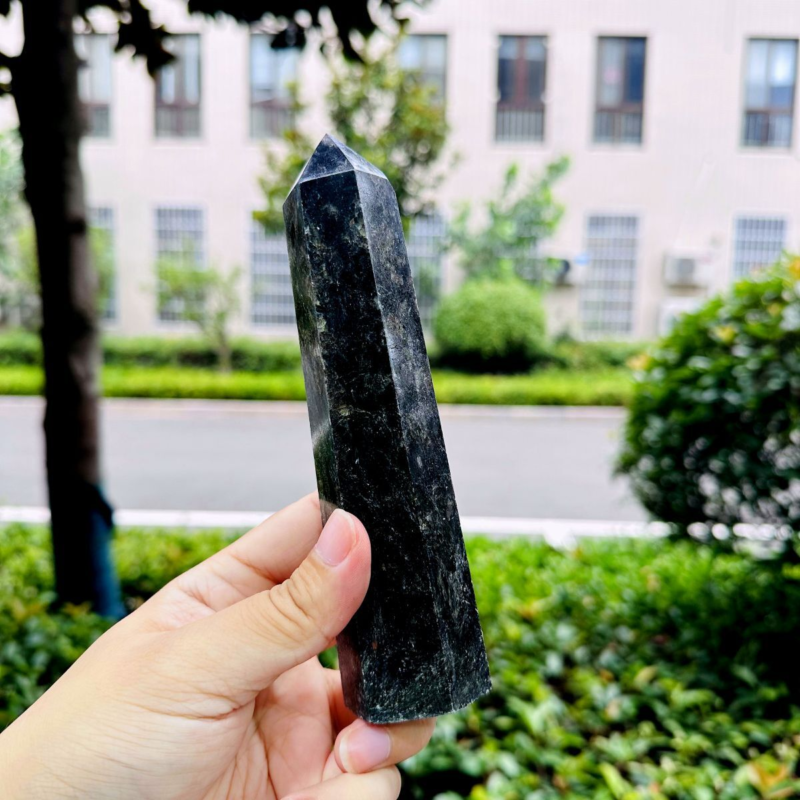 512g Natural Firework Stone Quartz Obelisk Crystal Wand Point Tower Healing