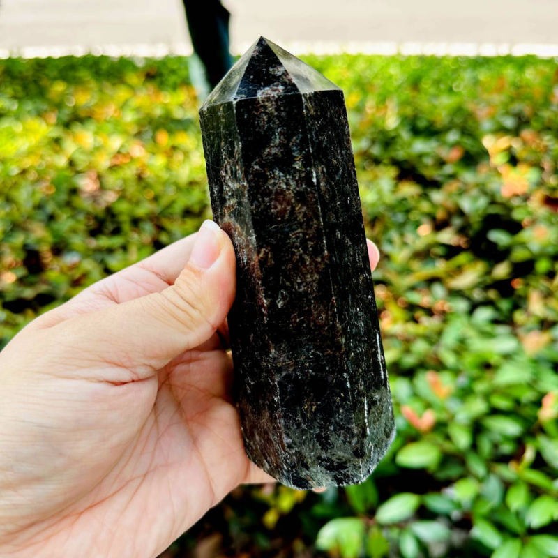 685g Natural Firework Stone Quartz Obelisk Crystal Wand Point Tower Healing