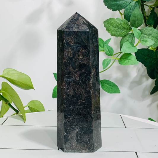 720g Natural Firework Stone Quartz Obelisk Crystal Wand Point Tower Healing