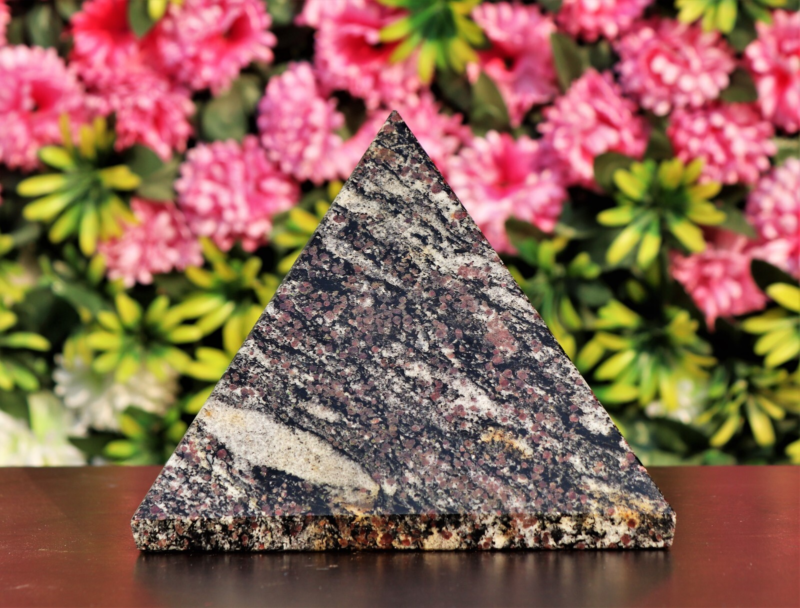 Large 170MM Natural Spinel in Matrix Healing Aura Chakra Spirit Stone Pyramid