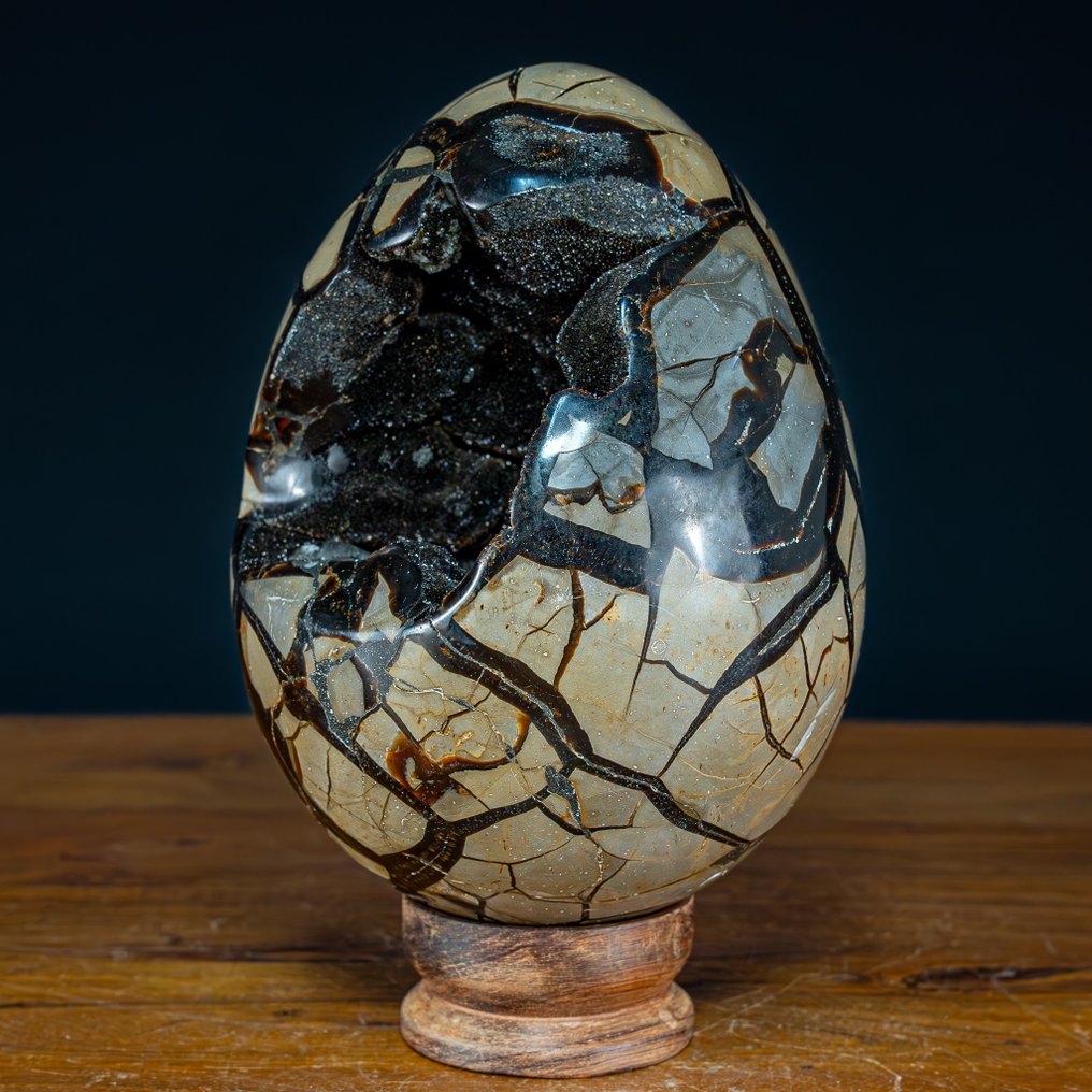Natural Big Septarian Druse with Calcite Crystals Egg- 5000 g