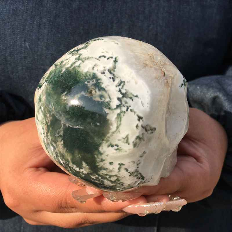 0.65kg Natural agate skull carved Quartz Crystal skull Reiki Energy Healing