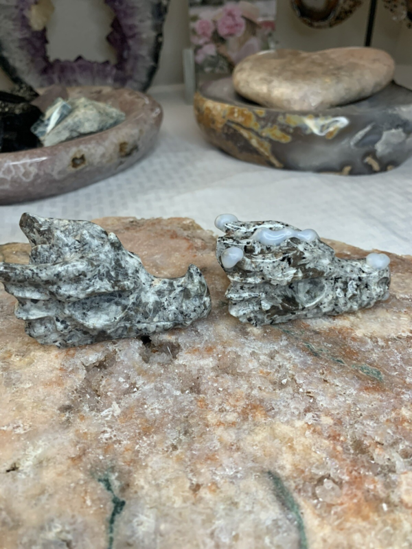 Small One Piece Yooperlite Dragon Head 2 1/2” Carving UV Reaction