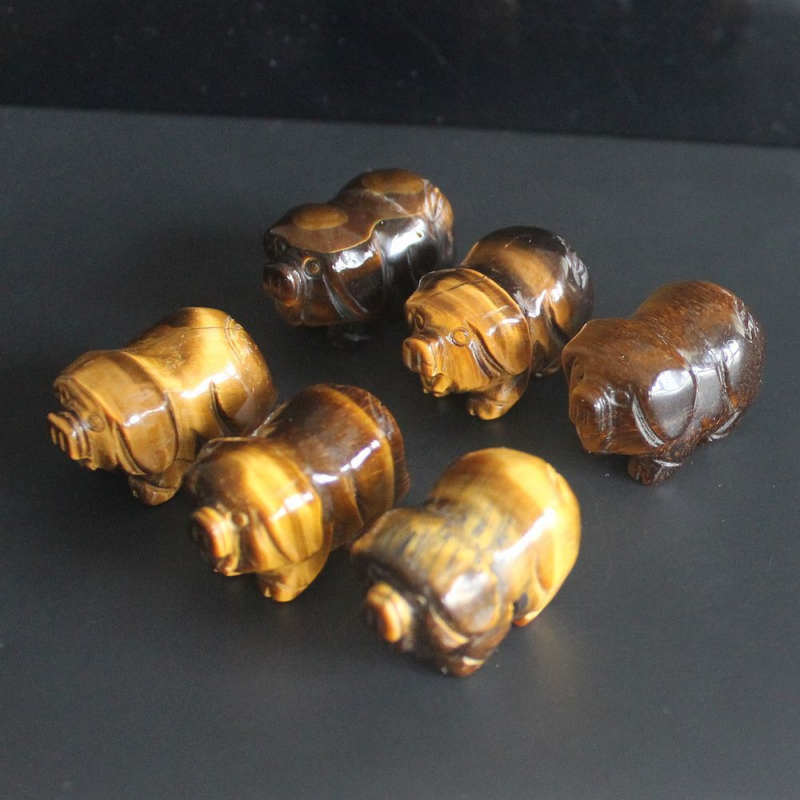 2pcs Mini carved gemstome crystal pig figurine animal carving pockets stone 30mm