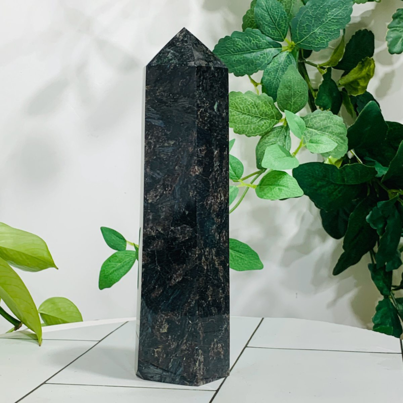 852g Natural Firework Stone Quartz Obelisk Crystal Wand Point Tower Healing