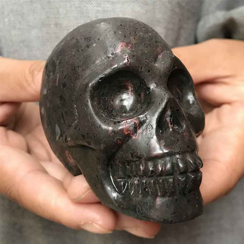 0.33Kg Natural unknown quartz skull carved Quartz Crystal skull Healing