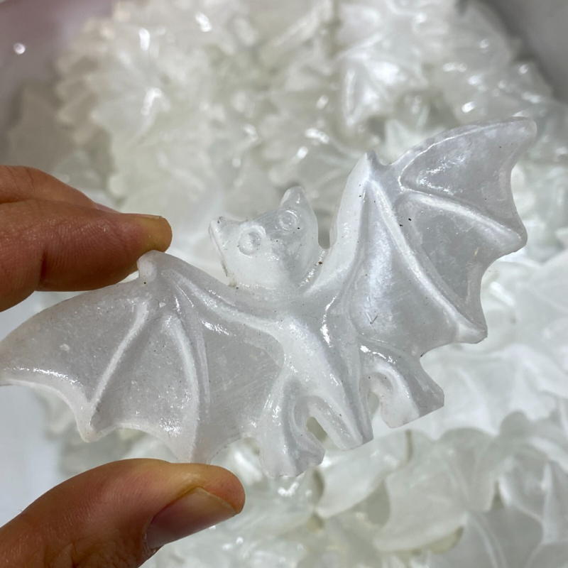 Natural Gypsum Selenite bat  Hand Carved Quartz Crystal Reiki healing 1PC