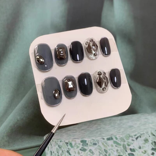 Emerald Dreams - Handmade Press-on Nails