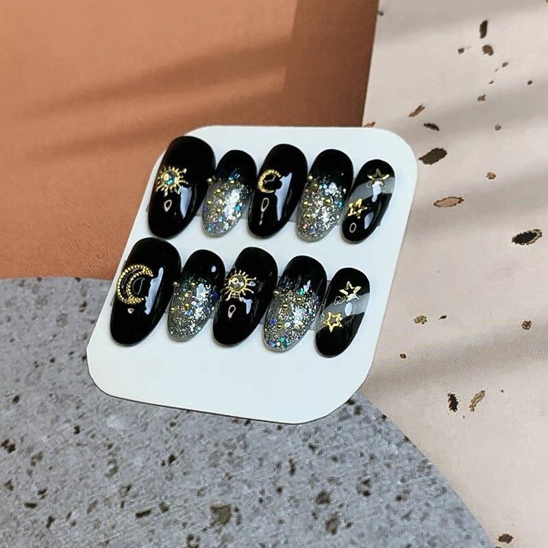 Emerald Dreams - Handmade Press-on Nails