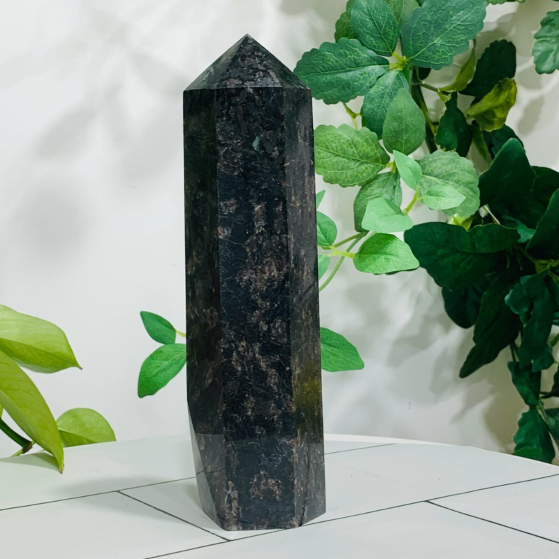 852g Natural Firework Stone Quartz Obelisk Crystal Wand Point Tower Healing