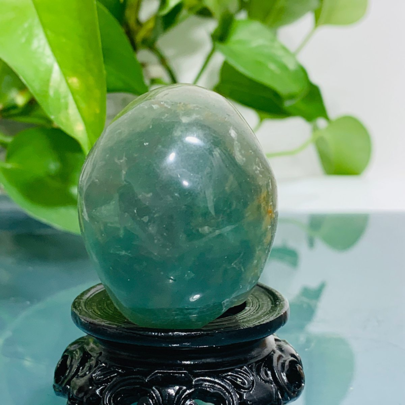 188g Natural Colourful Fluorite Hand Carved Crystal Skull Meditation Medium