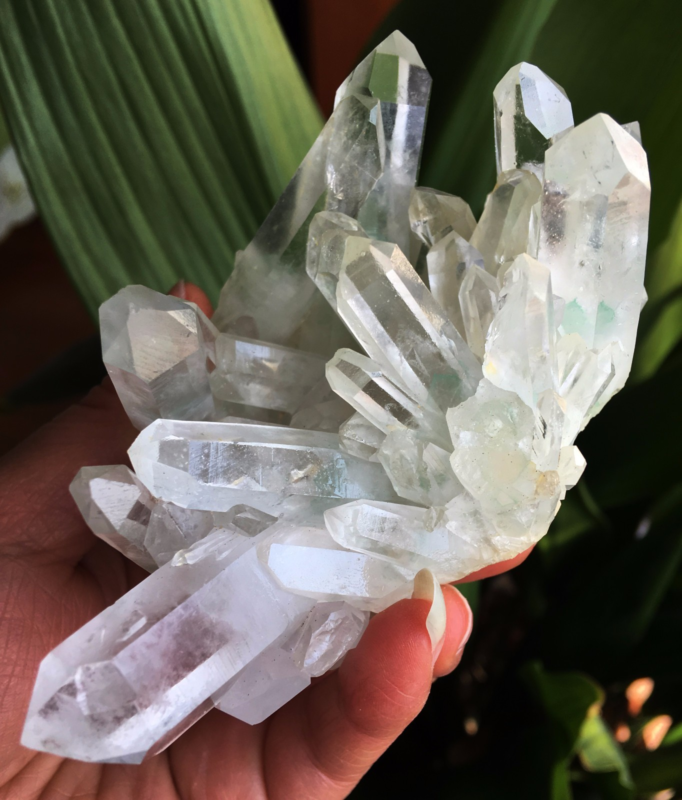 275.9g Clear Natural Beautiful QUARTZ green pyramid Crystal Cluster Specimen