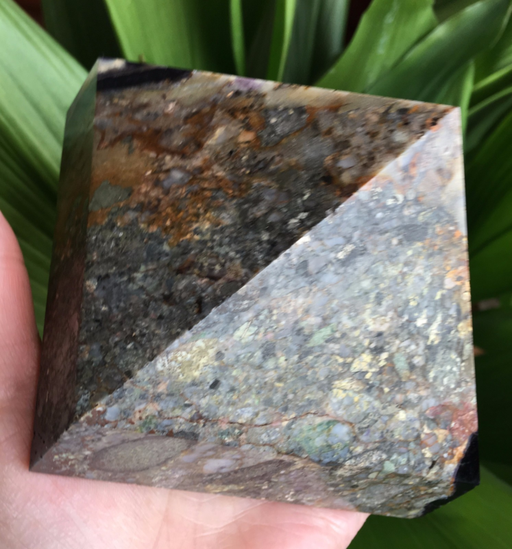 Natural  tourmaline&  fluorite&chalcopyrite& amethyst Crystal Gem Stone Pyramid