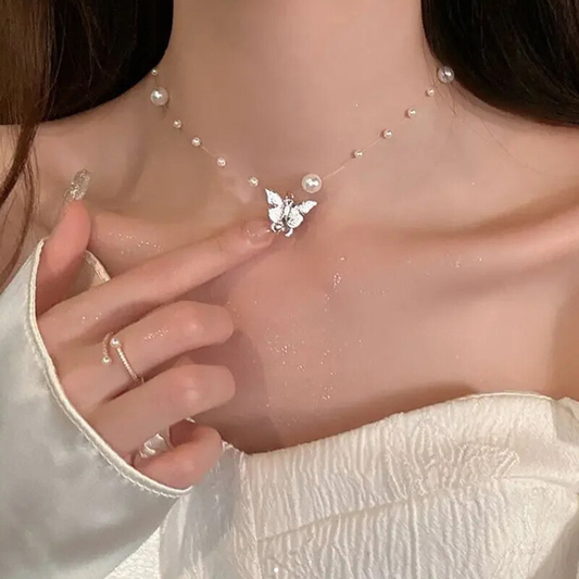 New Shiny Butterfly Necklace Ladies Exquisite Clavicle Chain Necklace Jewelry