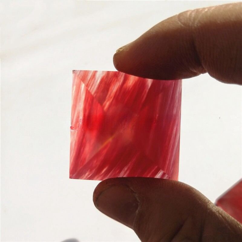 Natural Red Smelting Gemstone Pyramid Energy Quartz Crystal Tower Gem Healing