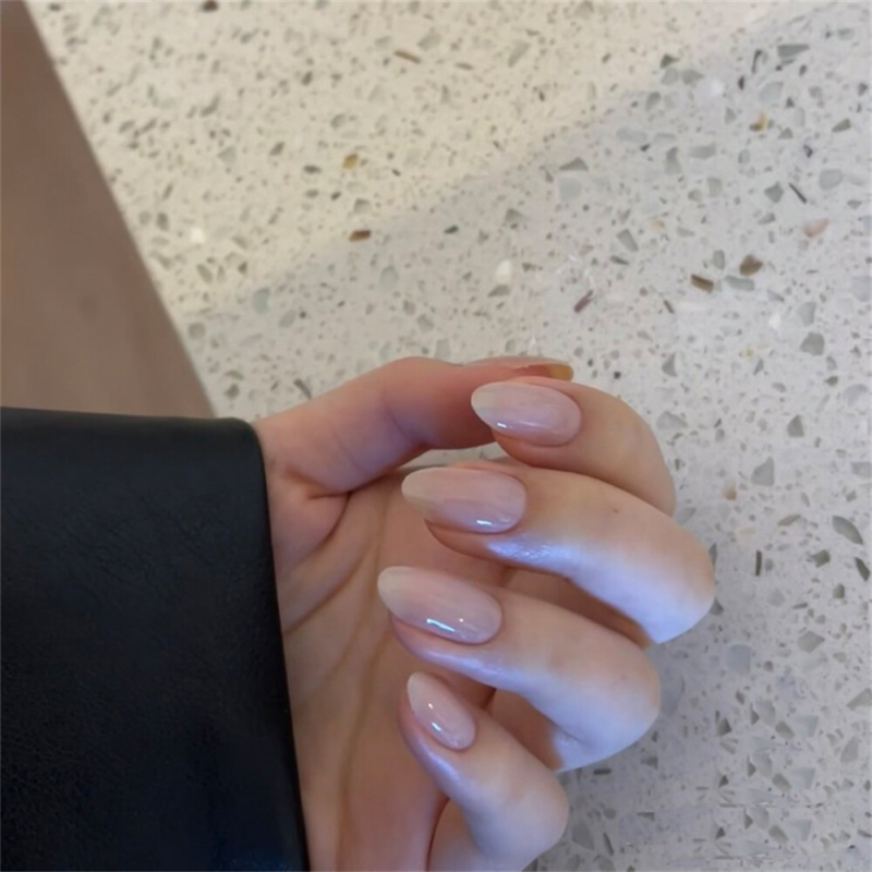 Almond Short False Nail Nude Color Fashionable Press on Nails for Nail Art 24pcs