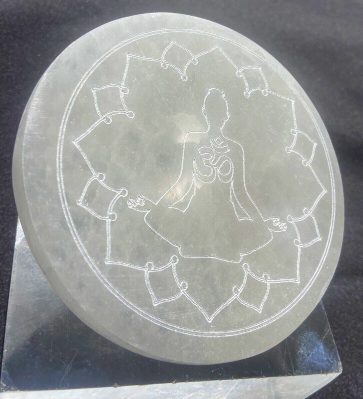 Selenite Crystal(Gypsum)Etched White Lotus Mediation Disk 246 Grams- 8.6 Oz&apos;s