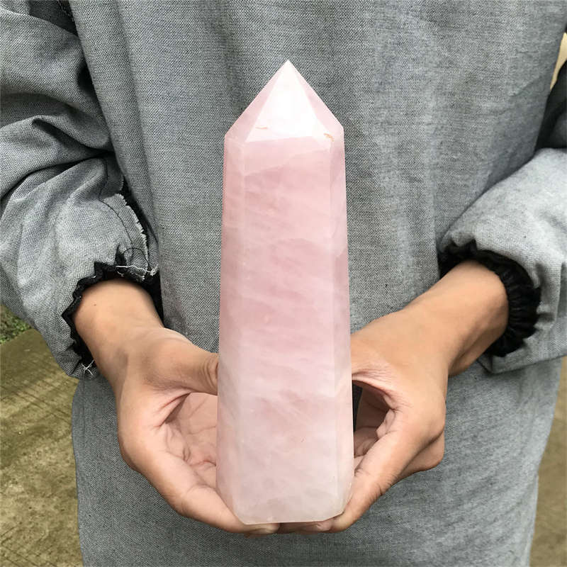 1.06kg Natural Rose Quartz Obelisk Quartz Crystal Point Wand Healing Gem