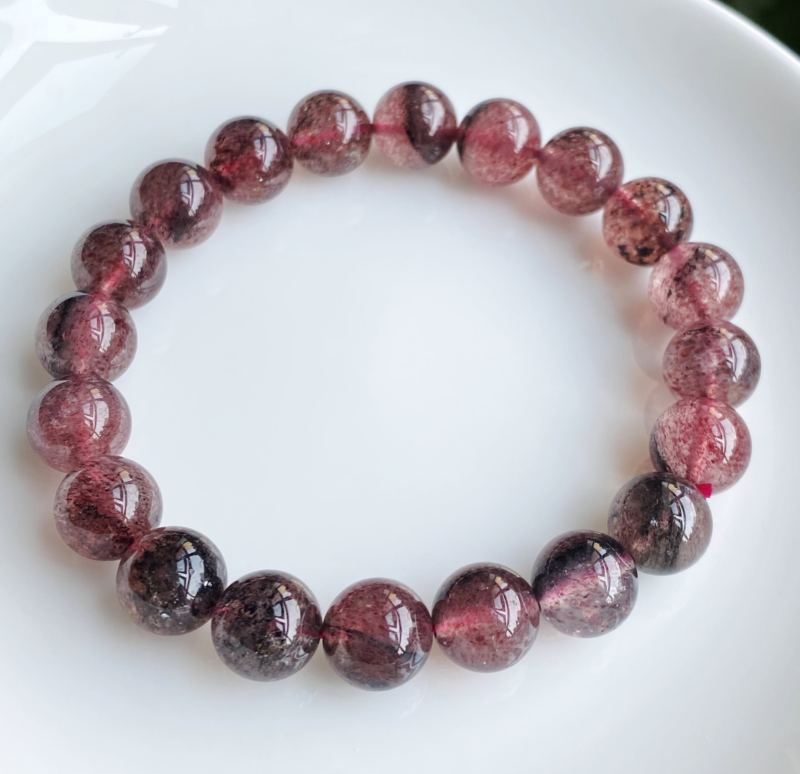 10mm Natural Beautiful Red Strawberry Mica Quartz Crystal Beads Bracelet