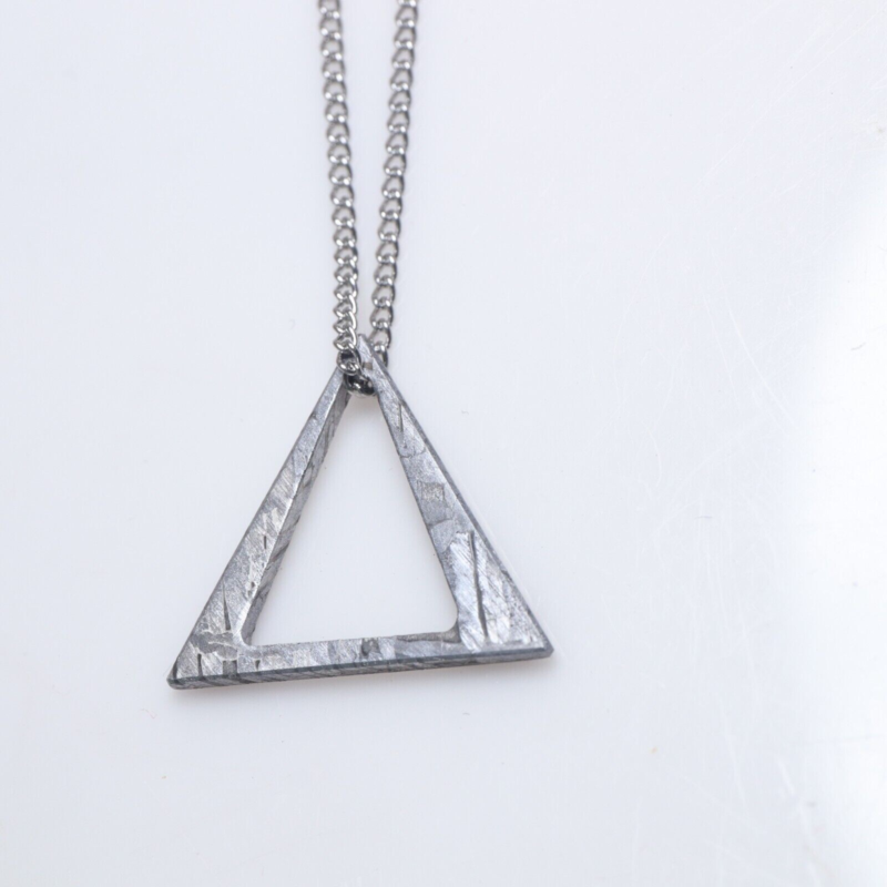 Meteorite pendant,Muonionalusta iron meteorite triangle Necklace pendant