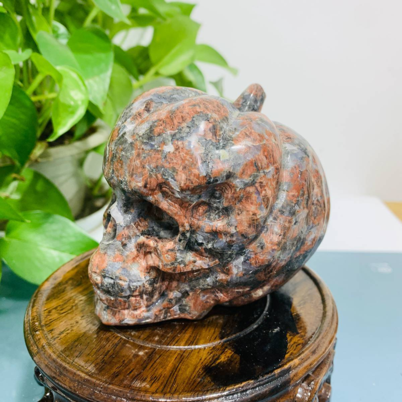 949g Natural Crystal Jade Hand Carved Quartz Skull Medium Energy Reiki Healing