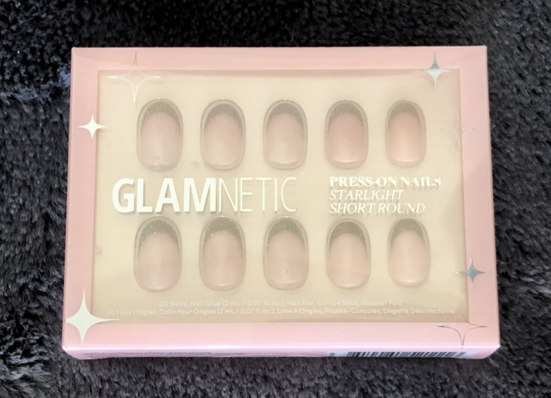 Glamnetic STARLIGHT Press-On Nails Short, Round 30 Nails Pink Nude/ Gold Tips
