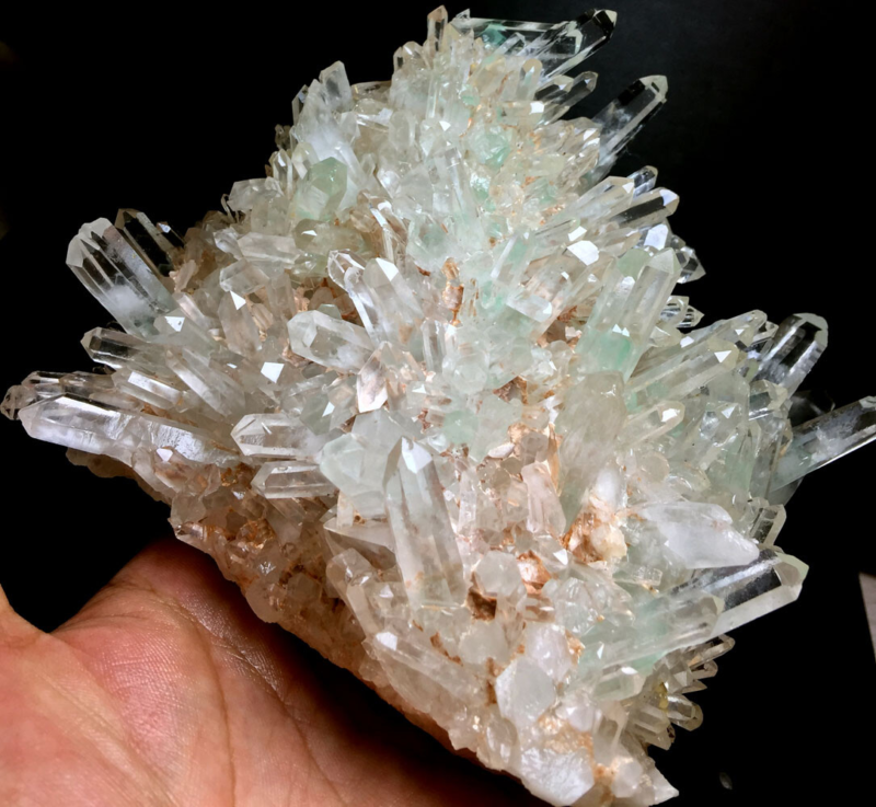 1423g  Himalayan Phantom &apos;Green Ghost&apos; Lemuria QUARTZ Crystal Point&Pyramid P924