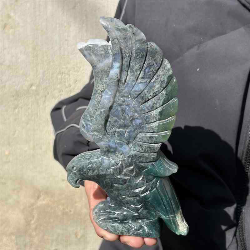0.69kg Natural agate eagle skull carved Quartz Crystal skull Healing