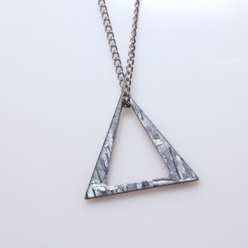 Meteorite pendant,Muonionalusta iron meteorite triangle Necklace pendant