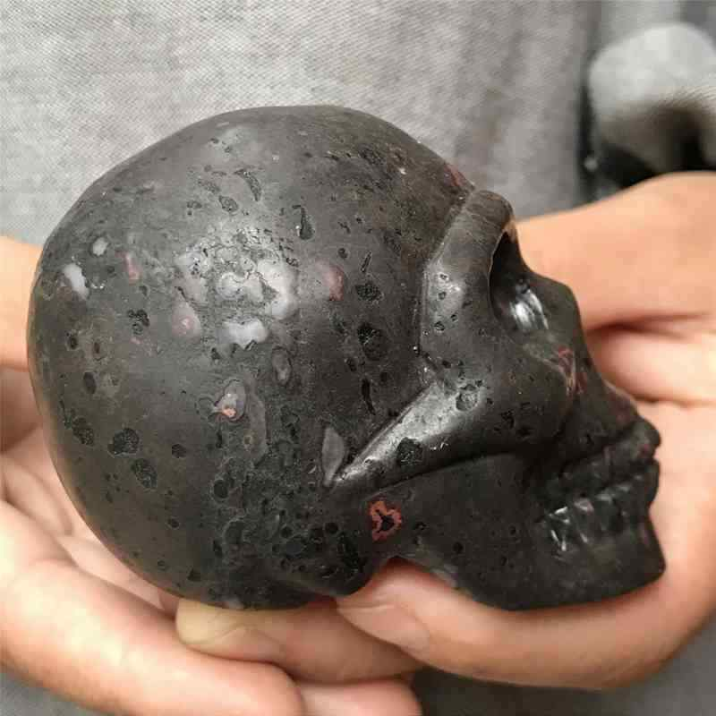 0.33Kg Natural unknown quartz skull carved Quartz Crystal skull Healing