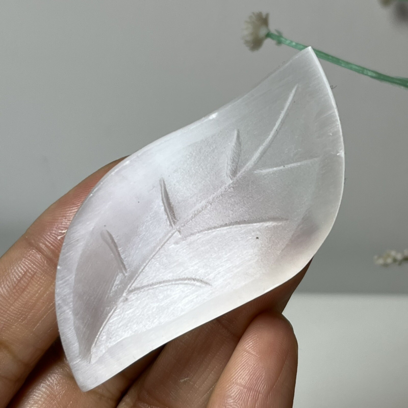 Natural Gypsum Selenite quartz leaves hand carved crystal healing ck21
