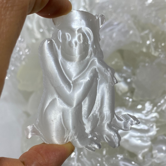 Natural Gypsum Selenite monkey Hand Carved Quartz Crystal Reiki healing 1PC