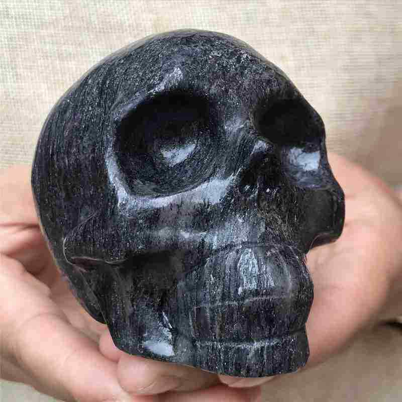 0.55Kg Natural black jade quartz skull carved Quartz Crystal skull Healing