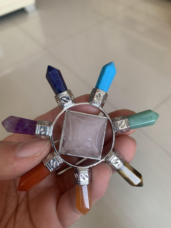 Top 1 Natural Seven-Pulse Wheel Launcher Quartz Crystal Point Pyramid Repair