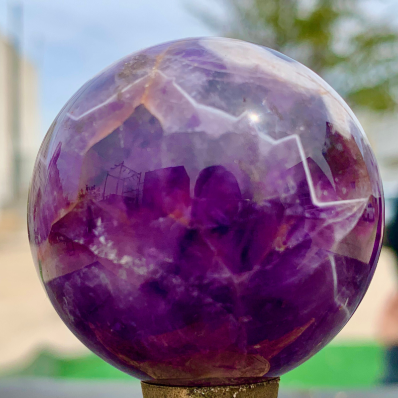 127G Natural beautiful Dream Amethyst Quartz Crystal Sphere Ball Healing