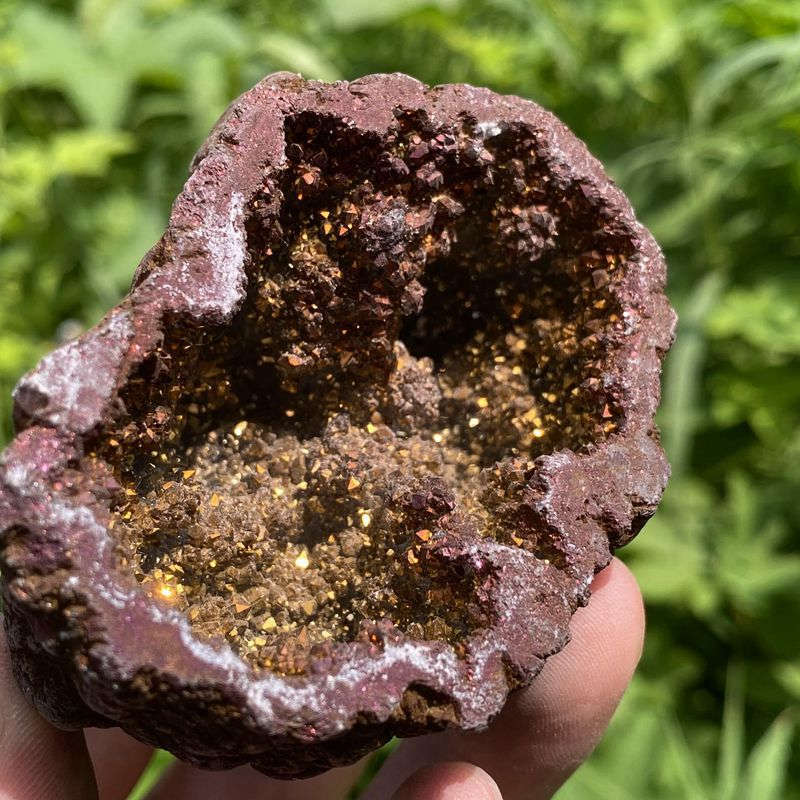 170g Electroplating color Natural Crystal Agate cave ornaments crystal cluster q