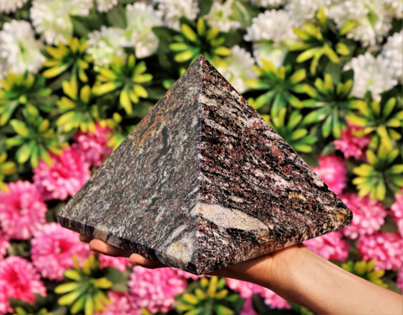 Large 170MM Natural Spinel in Matrix Healing Aura Chakra Spirit Stone Pyramid