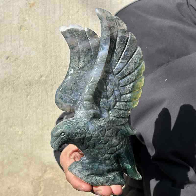 0.69kg Natural agate eagle skull carved Quartz Crystal skull Healing