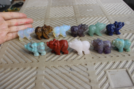 11pcs 4cm Natural many kinds of materials QUARTZ carved bears