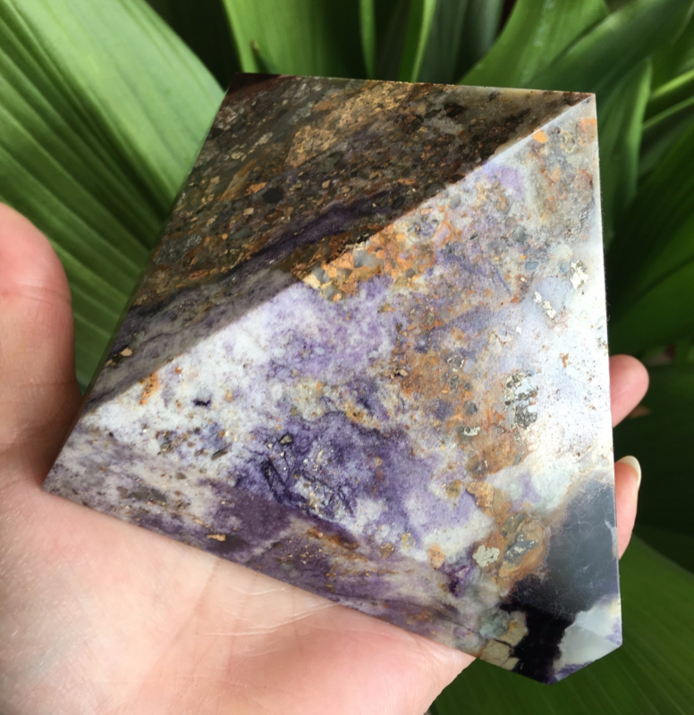 Natural  tourmaline&  fluorite&chalcopyrite& amethyst Crystal Gem Stone Pyramid