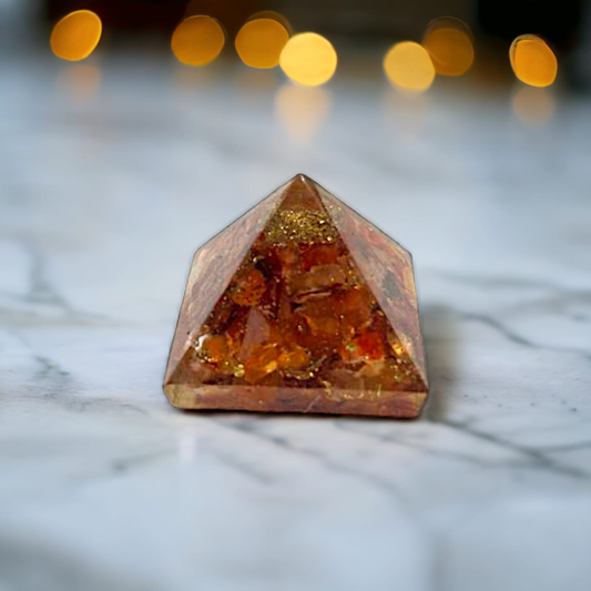 20-25MM Carneline Crystal Mini Pyramid Chakra Reiki Healing Meditation Orgonite