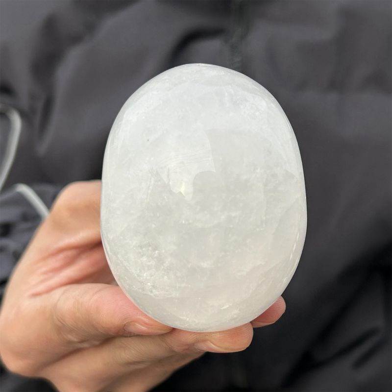 0.33kg Natural clear quartz skull carved Quartz Crystal skull Healing