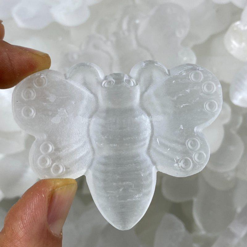 Natural Gypsum Selenite bee Hand Carved Quartz Crystal Reiki healing 1PC