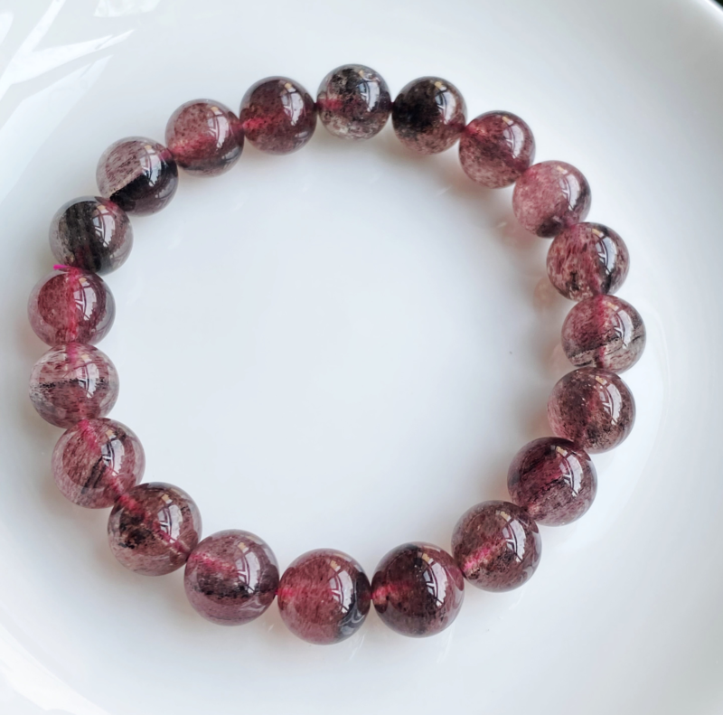 10mm Natural Beautiful Red Strawberry Mica Quartz Crystal Beads Bracelet