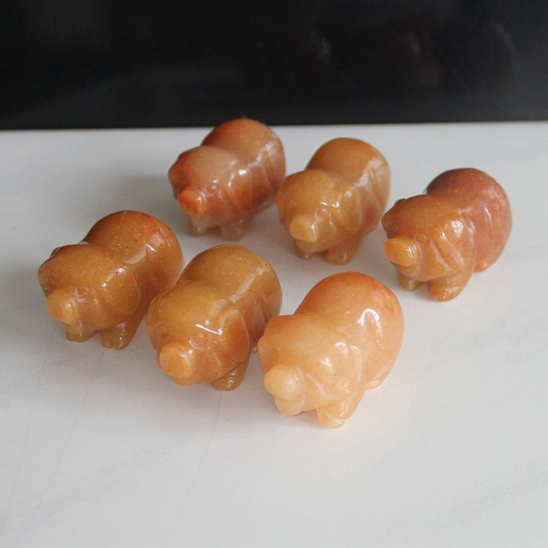 2pcs Mini carved gemstome crystal pig figurine animal carving pockets stone 30mm