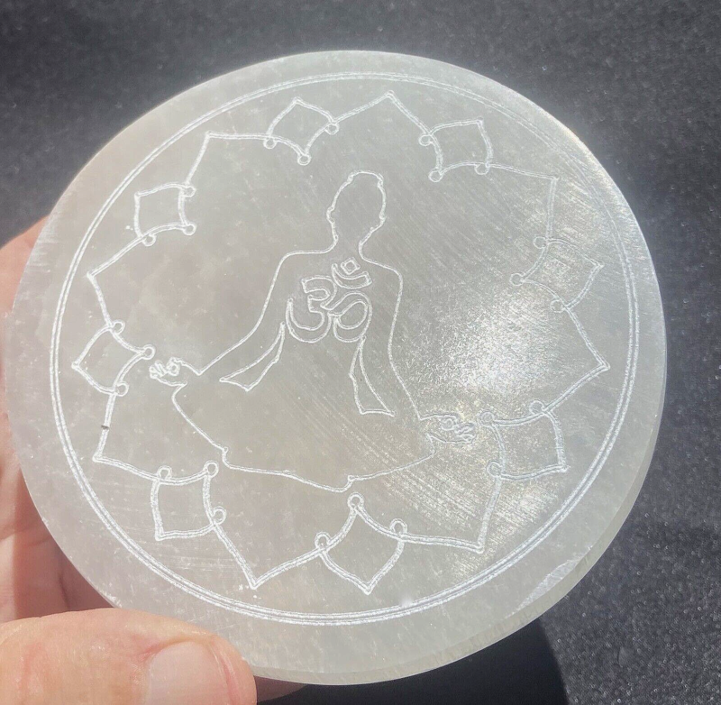 Selenite Crystal(Gypsum)Etched White Lotus Mediation Disk 246 Grams- 8.6 Oz&apos;s