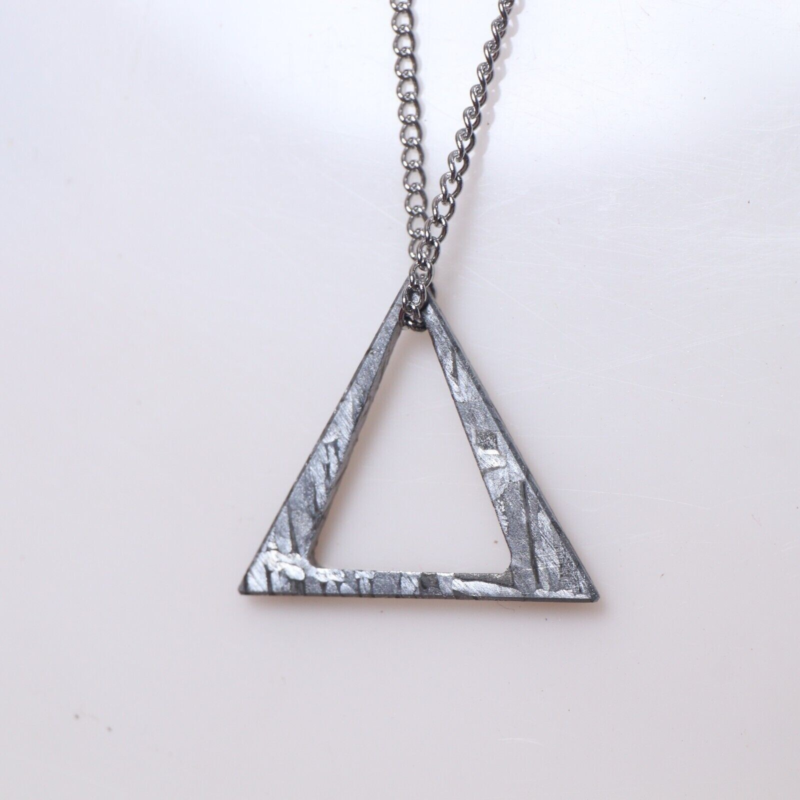 Meteorite pendant,Muonionalusta iron meteorite triangle Necklace pendant