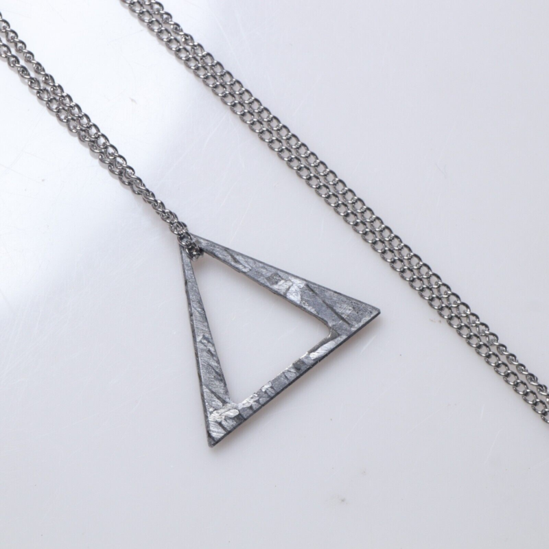Meteorite pendant,Muonionalusta iron meteorite triangle Necklace pendant